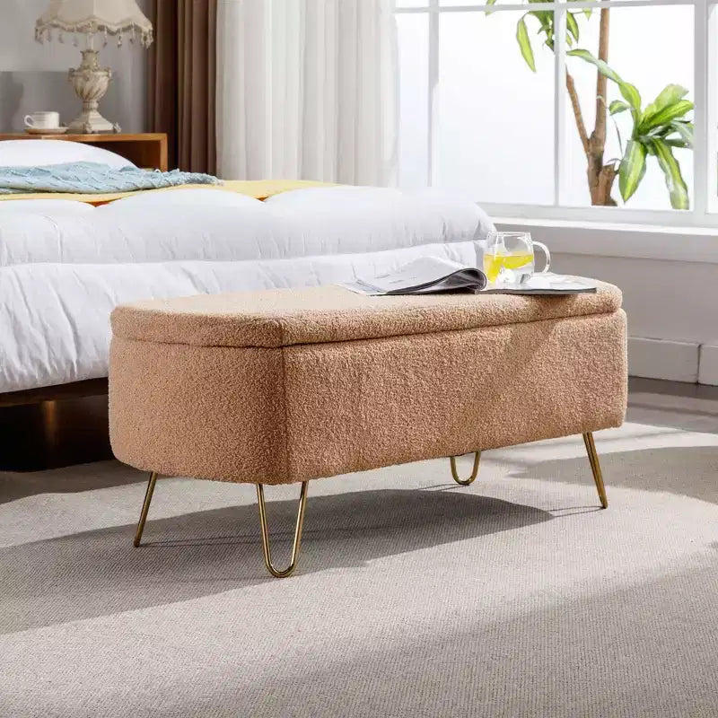 Banc ottoman de rangement moderne avec pieds en métal doré, banc d'entrée en fausse fourrure avec siège rembourré, banc de bout de lit pour le salon