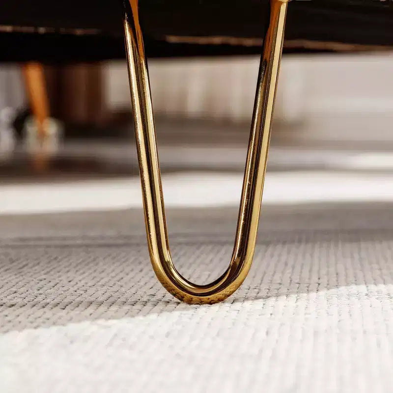 Banc ottoman de rangement moderne avec pieds en métal doré, banc d'entrée en fausse fourrure avec siège rembourré, banc de bout de lit pour le salon