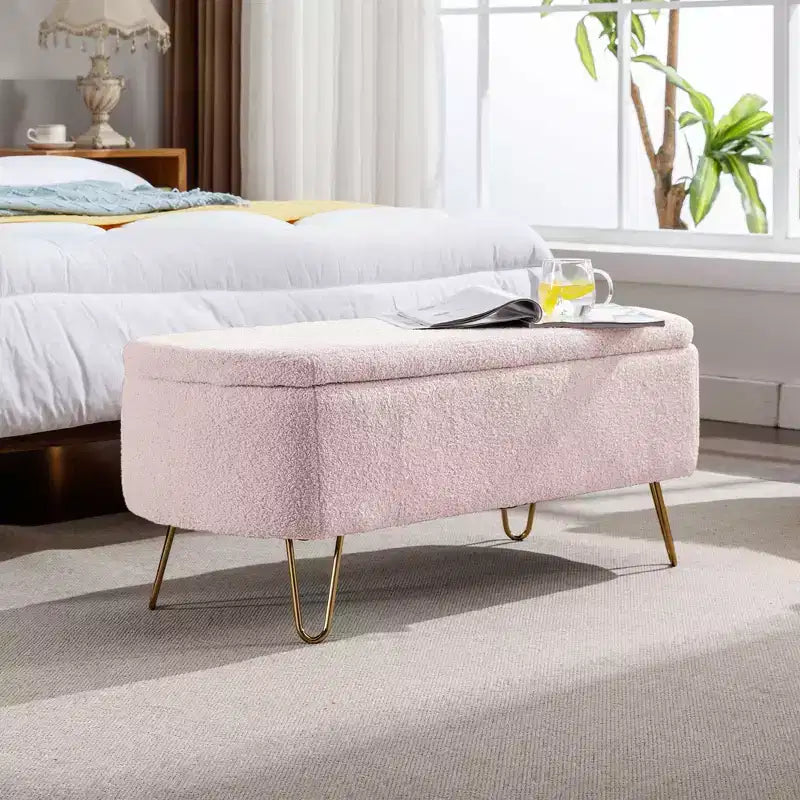 Banc ottoman de rangement moderne avec pieds en métal doré, banc d'entrée en fausse fourrure avec siège rembourré, banc de bout de lit pour le salon