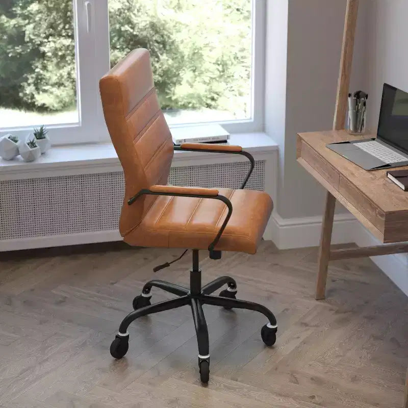 Fauteuil de bureau de direction pivotant Whitney haut dossier avec cadre noir, accoudoirs et roulettes transparentes