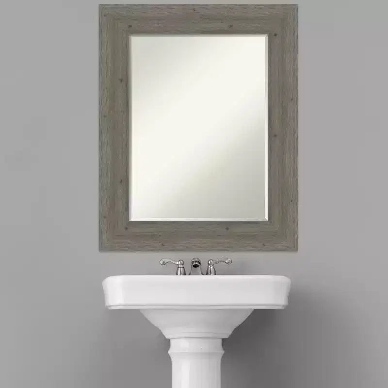 Miroir mural de salle de bain biseauté gris petite taille, 31 x 25 po.